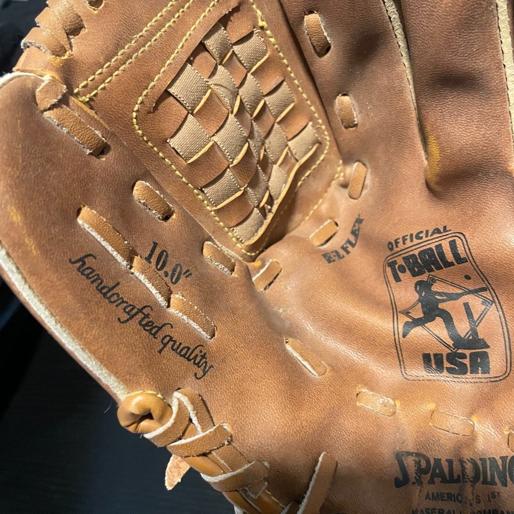 Spalding 10" T-Ball Baseball Glove
